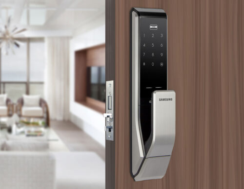 Bena Co. Samsung Door Lock SHS-717 on brown door